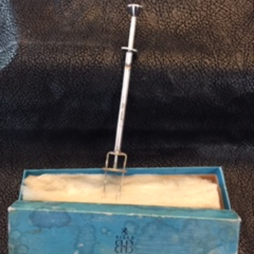 Birk's Vintage in original box olive picker 1950's, silver plate